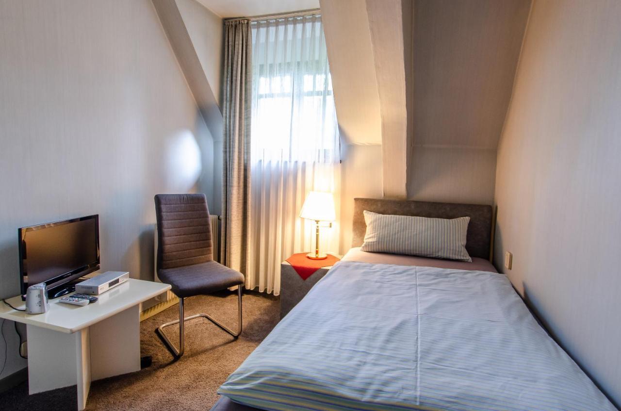 Hotel-Restaurant Ochsen هاسلاخ إيم كينزيجتال المظهر الخارجي الصورة