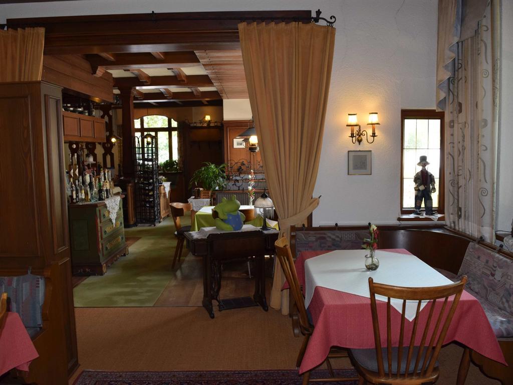 Hotel-Restaurant Ochsen هاسلاخ إيم كينزيجتال المظهر الخارجي الصورة